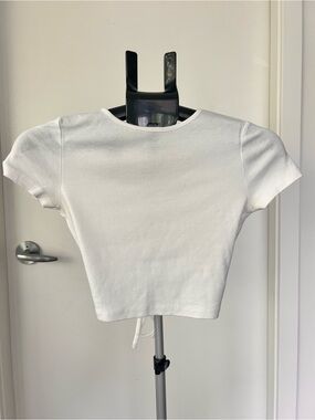 H&M White Short Sleeve Crop Top